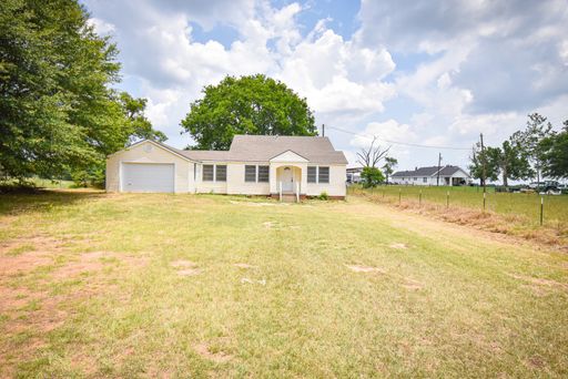 2 Bedroom 1 Bath On Acreage in Lindale ISD! – photo 1