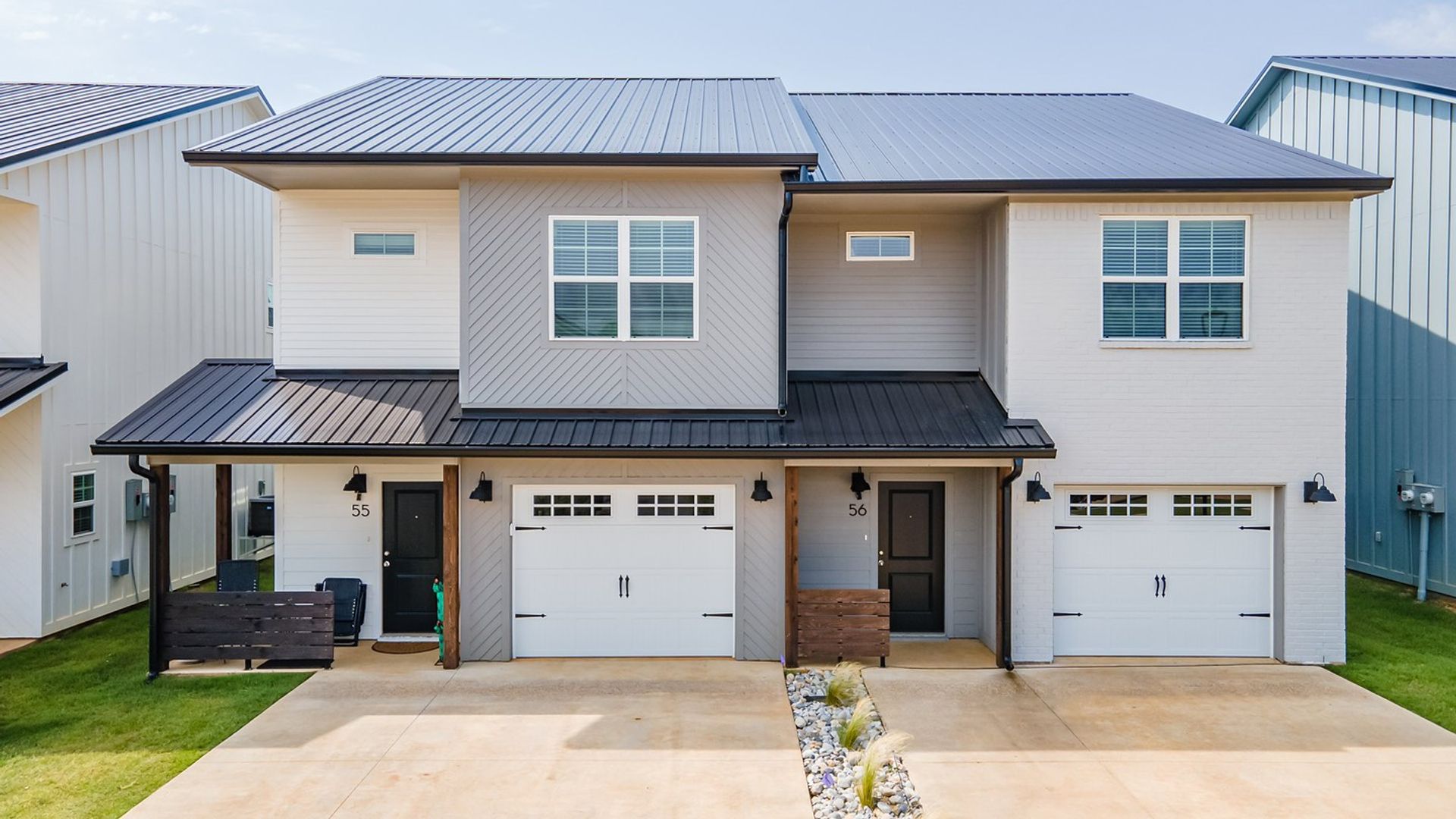 Bullard Townhome: 625 Papillon Rd