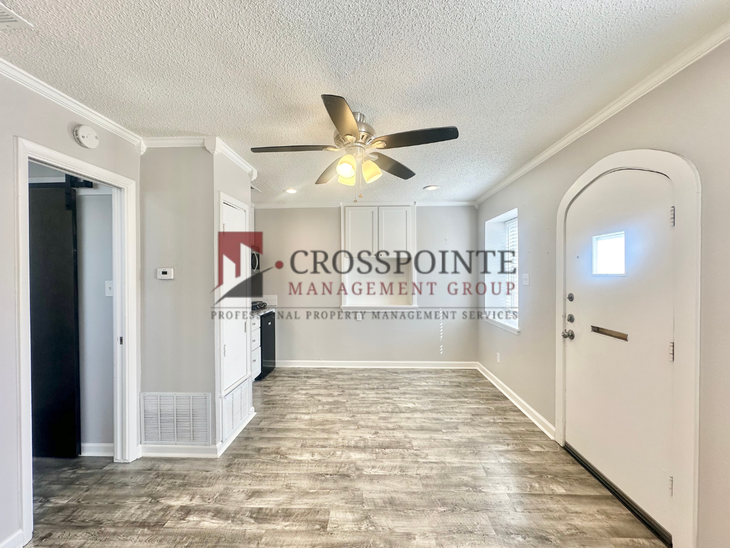 Tyler Apartment: 117 W Phillips St