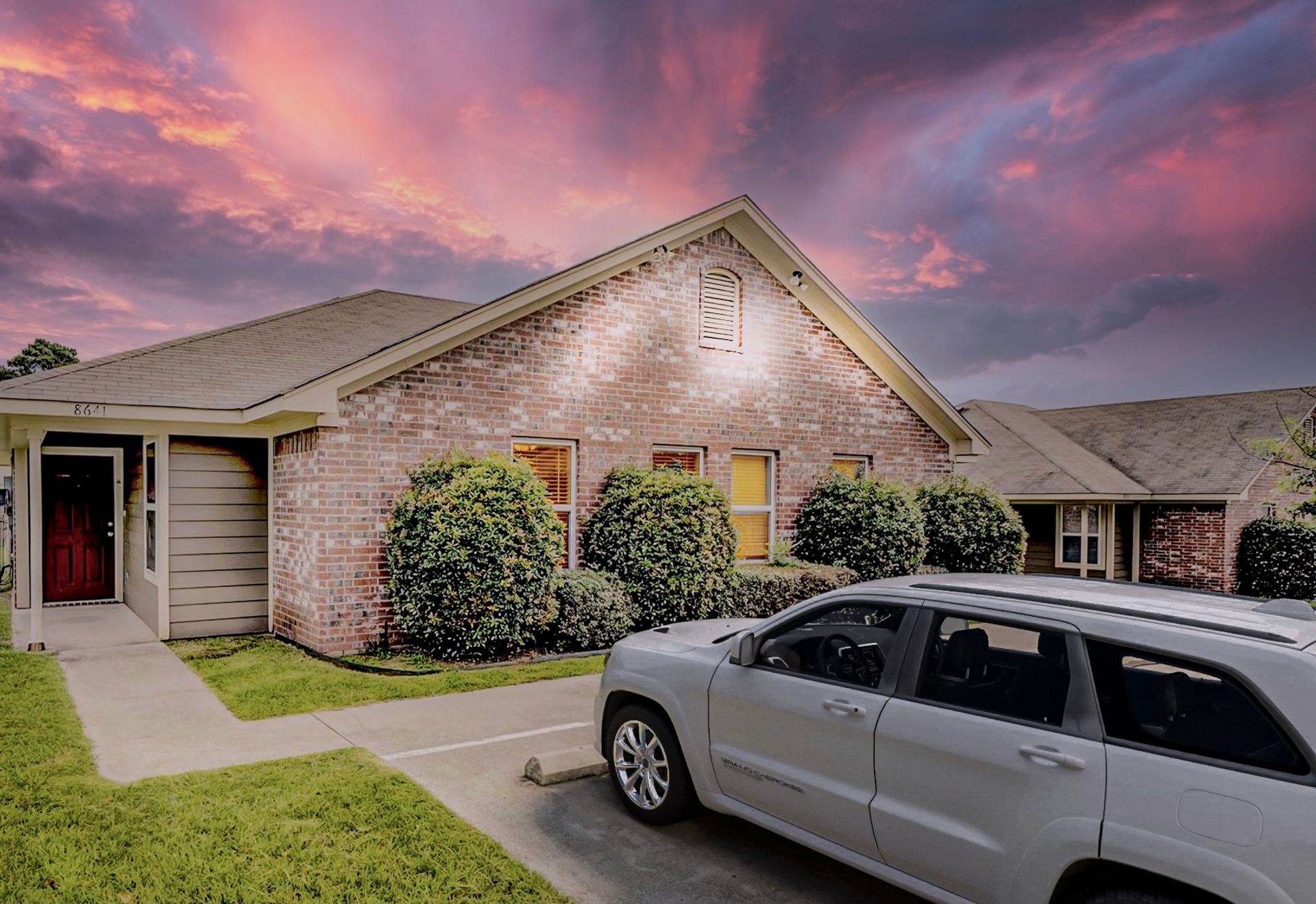Tyler Multiplex: 8730 Mansion Creek Circle