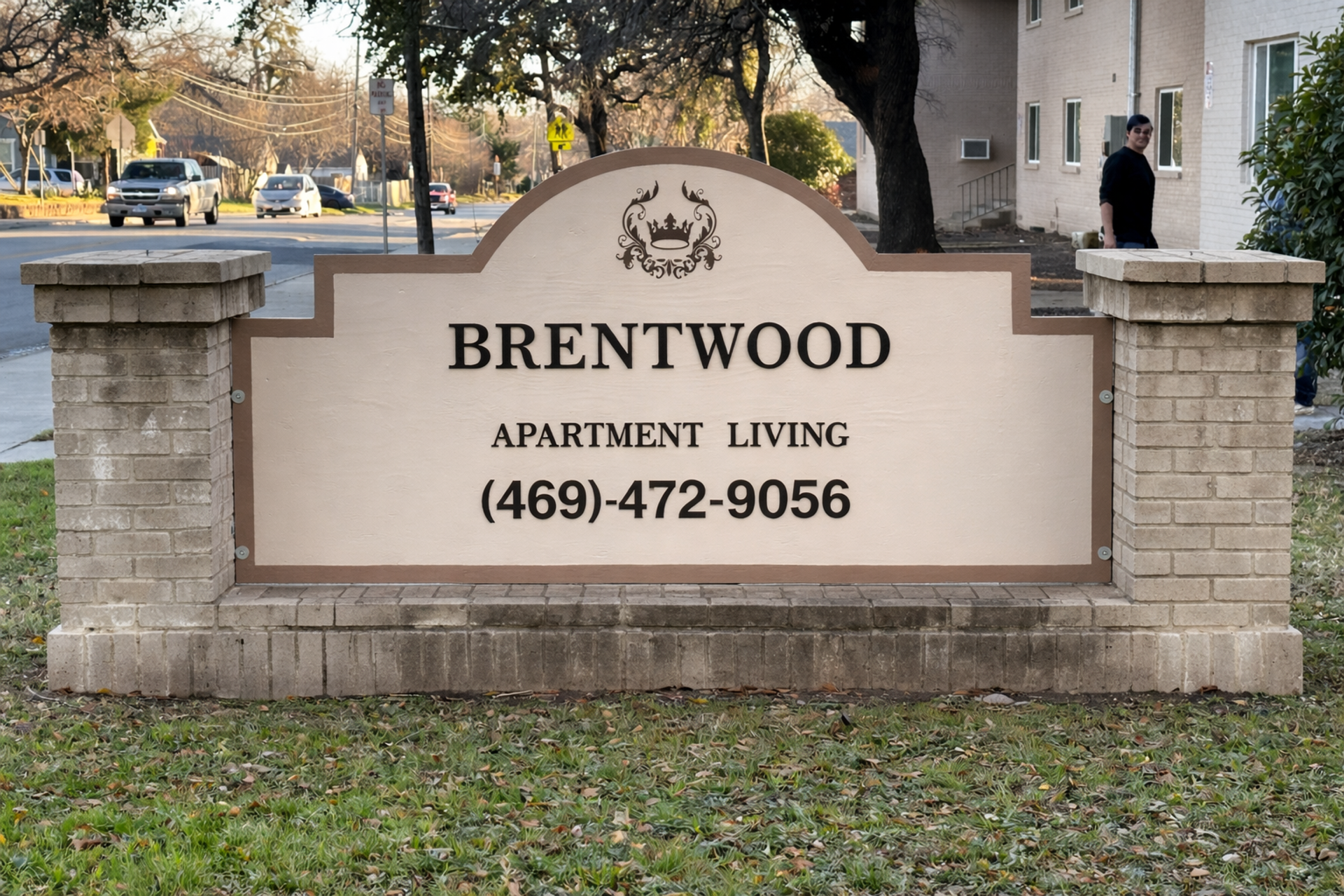 Irving Apartment: 831 S Nursery Road