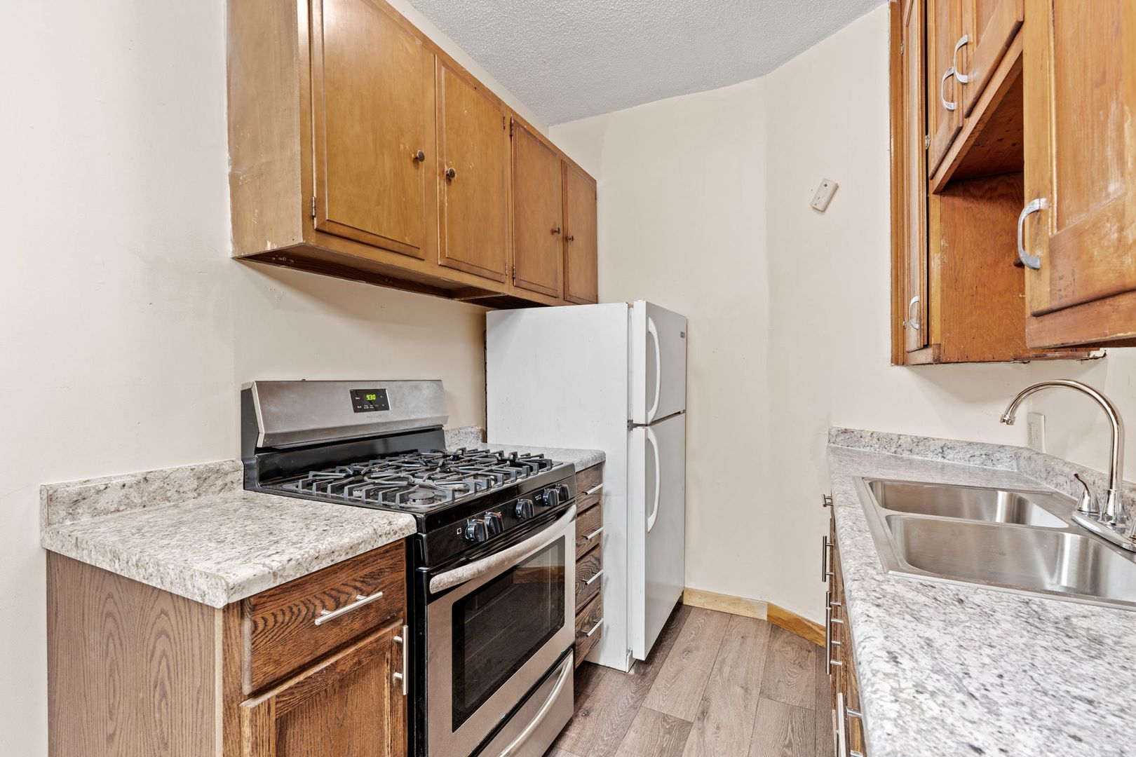 St Paul Apartment: 602 N Mendota St