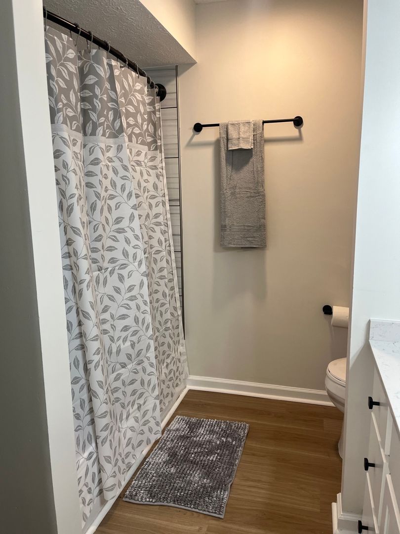 New Albany Apartment: 1429 Slate Run Rd