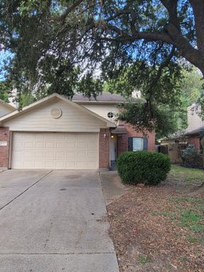 4 Bedroom House – 8823 Roaring Point Dr, Houston, TX 77088