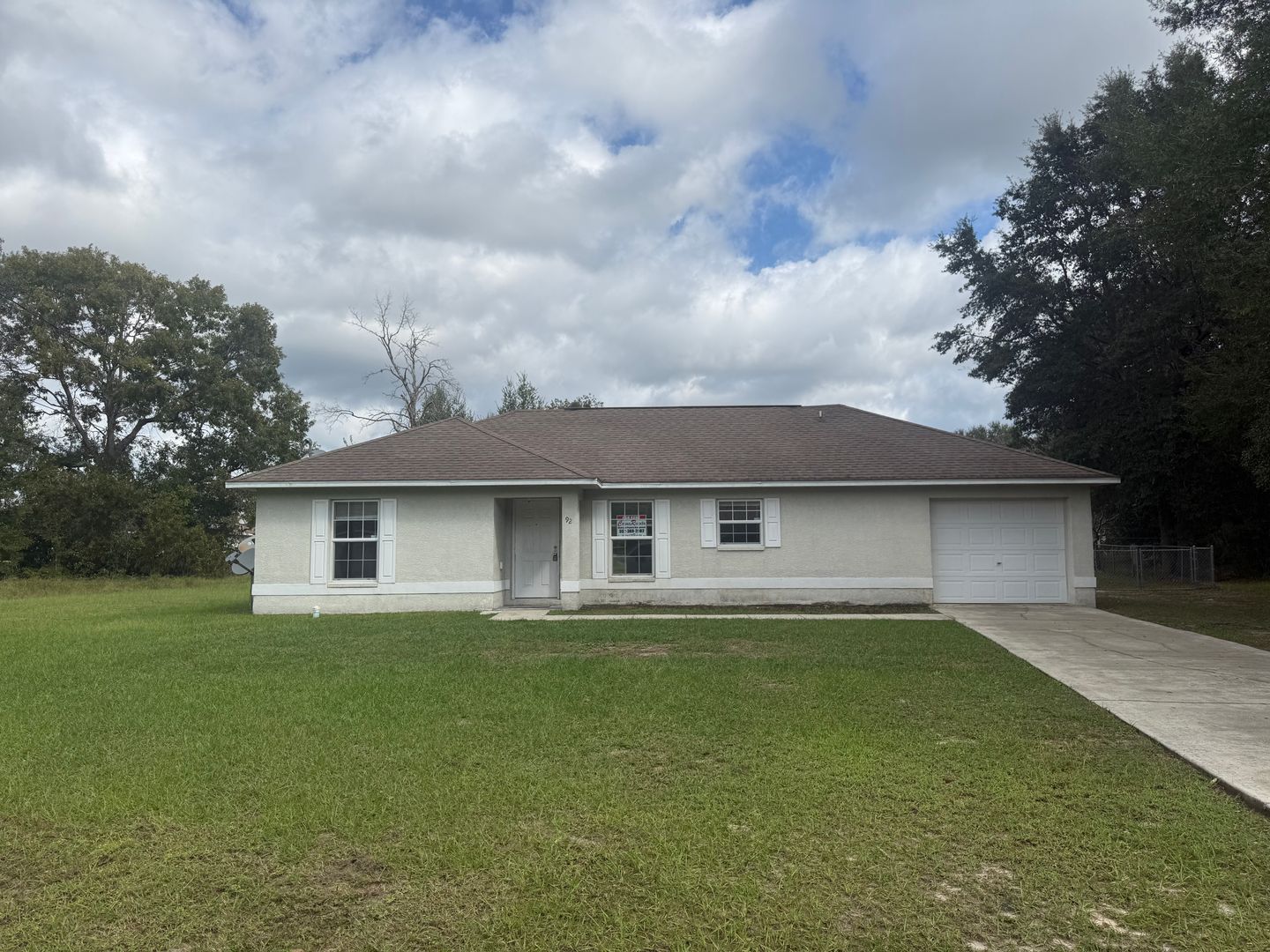 Ocala House: 92 Dogwood Loop