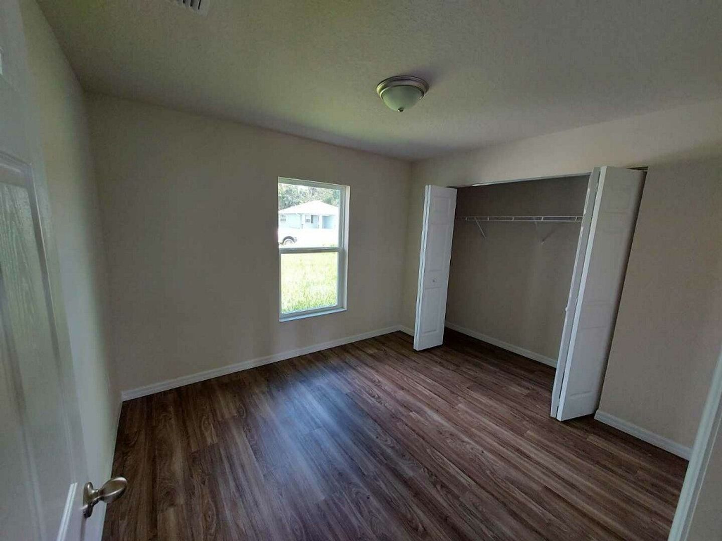 INVERNESS House: 120 N CUNNINGHAM AVE