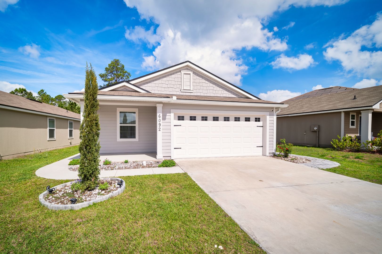 Jacksonville House: 6092 Bucking Bronco Dr