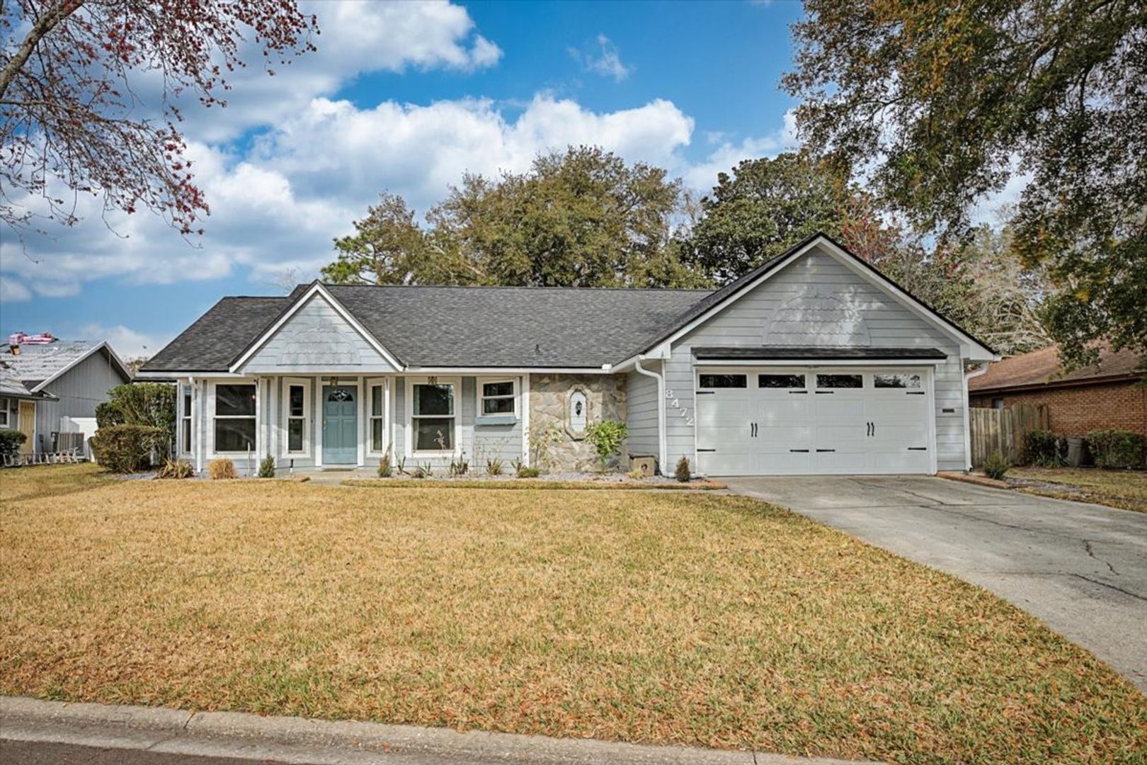 Jacksonville House: 8472 Bandera Circle West