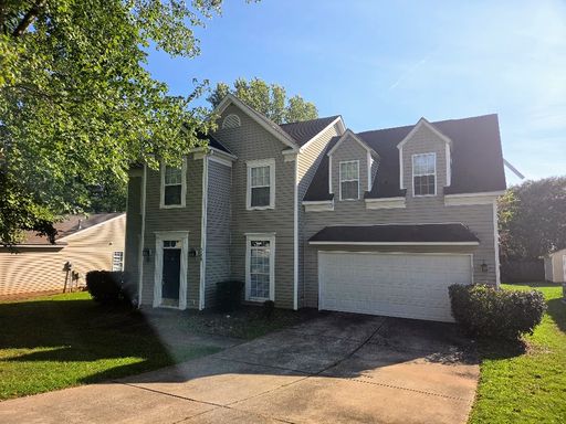 Great Home Located In Swim Club Community – photo 1