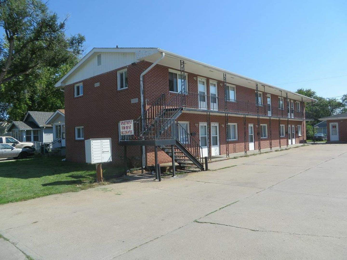 Council Bluffs Apartment: 2727 5th Ave