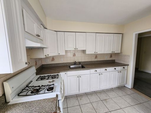 Apartment fully renovated apartment for rent in amazing location. – photo 1