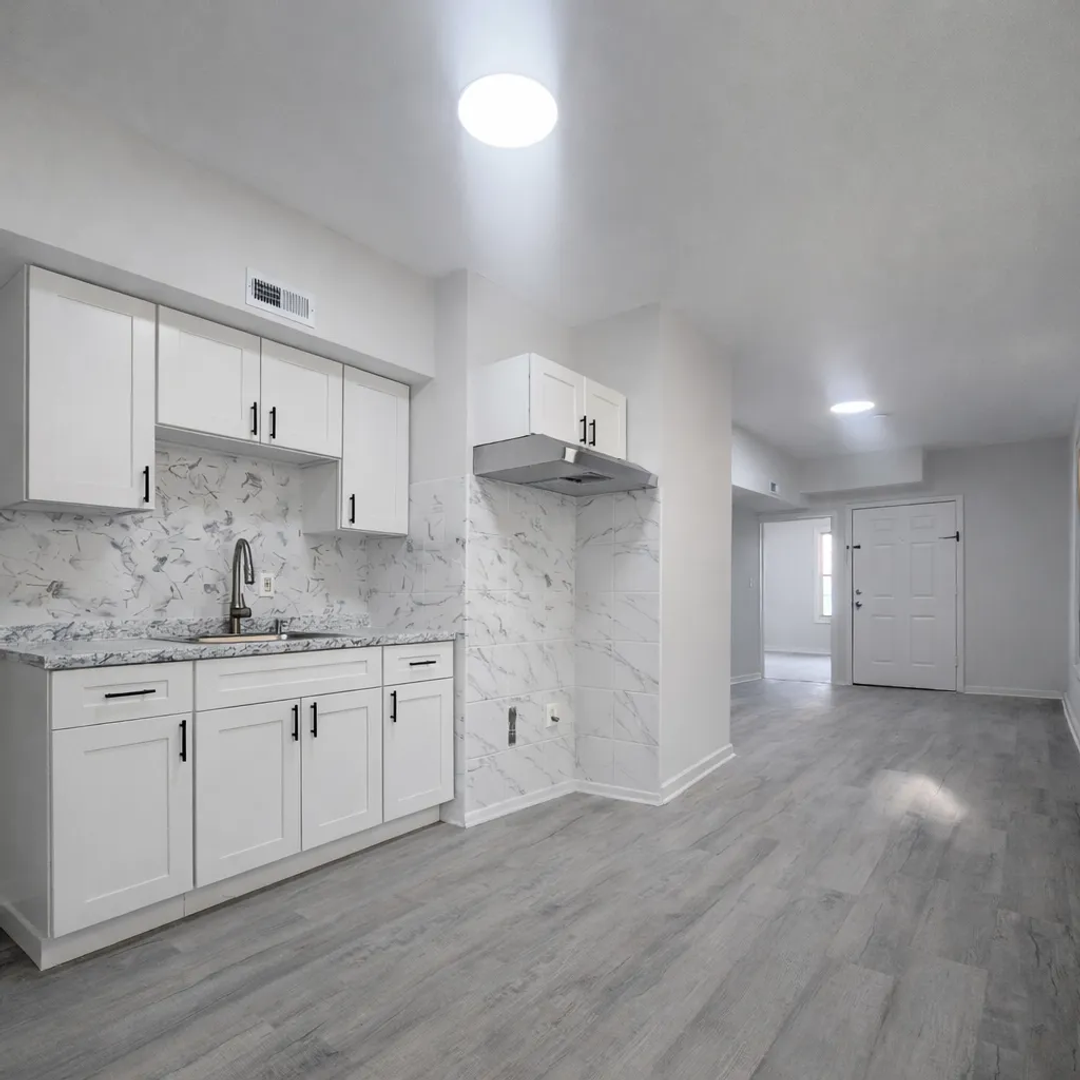 Elizabeth Apartment: 504 Bond St