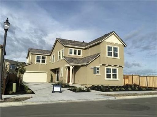 Beautiful Home in the Desirable Ellis Community! – photo 1