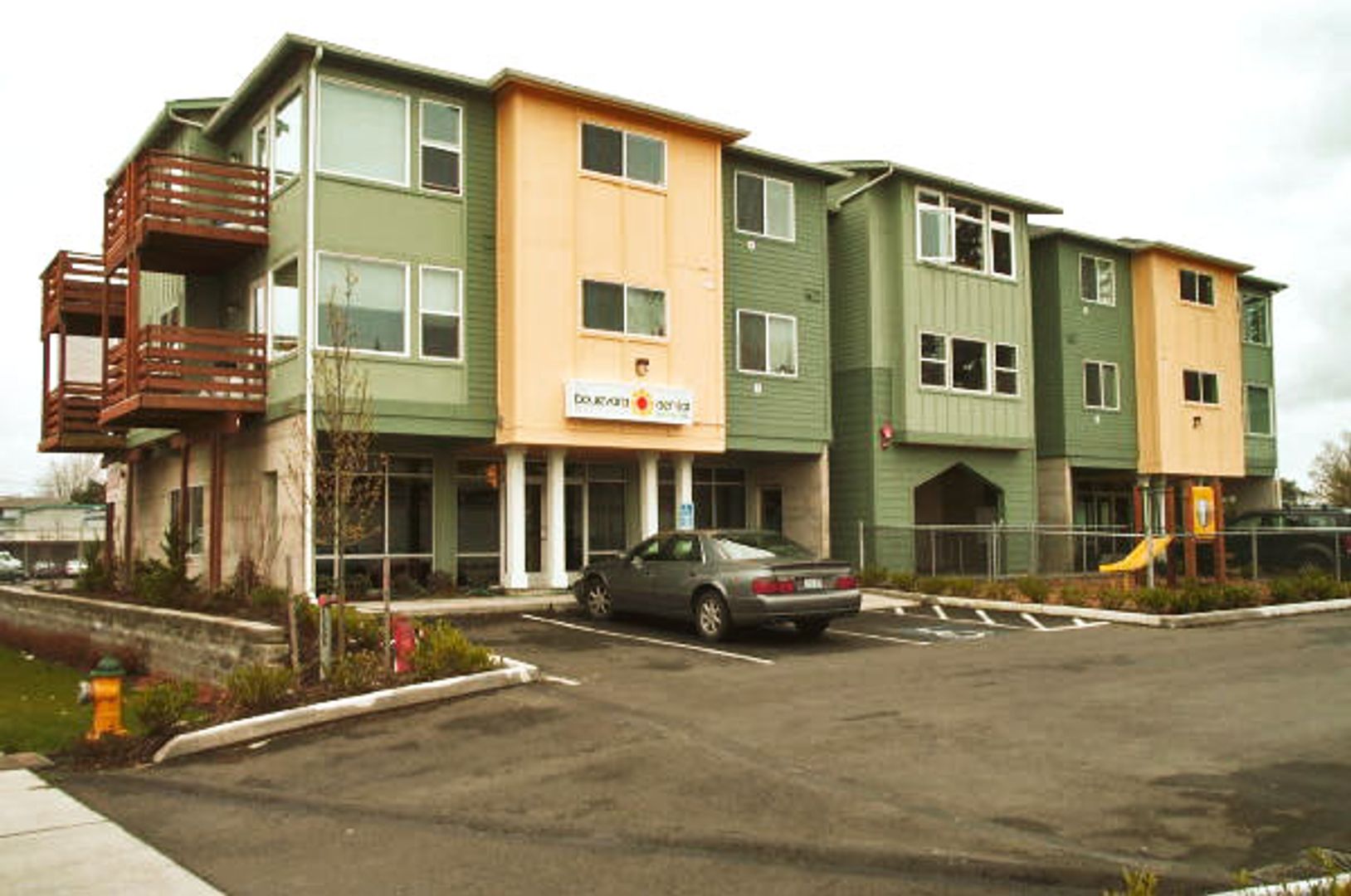 Seattle Apartment: 13505 Ambaum Blvd SW