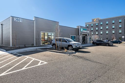 Highly Visible Retail Space on 395! – photo 1