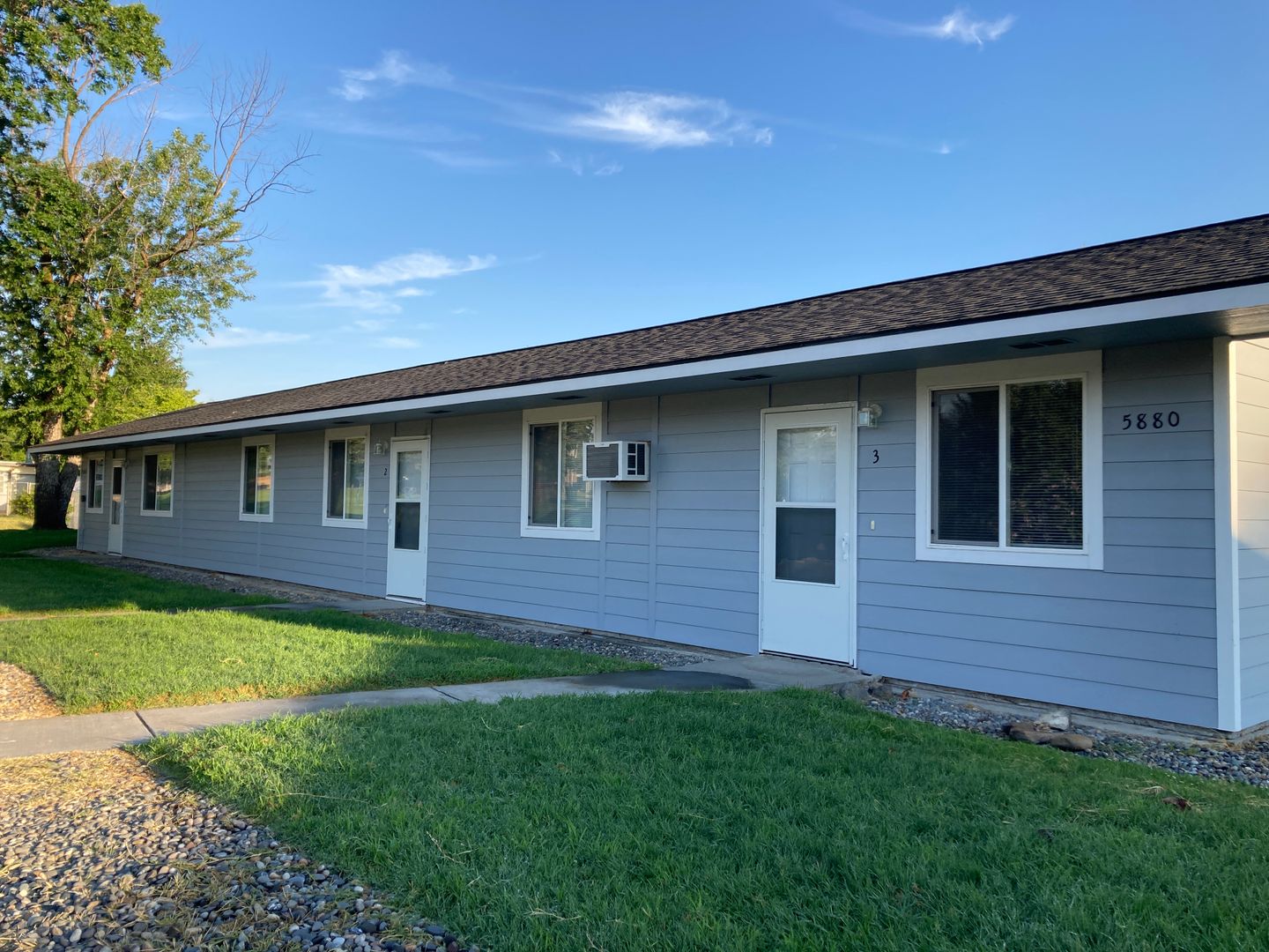 West Richland Apartment: 5880 Gray Street