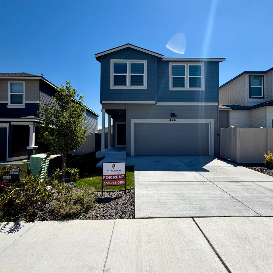 Kennewick House: 931 S Zeelar St