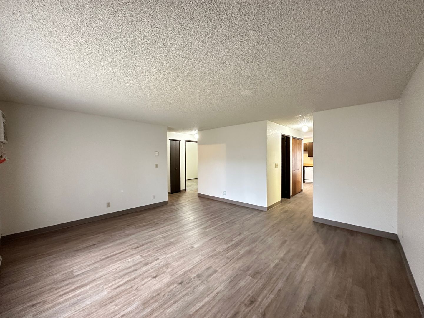 Kennewick Apartment: 3708 W 6th Ave