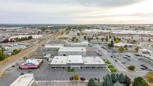 Office/Retail off Gage Blvd! – photo 1