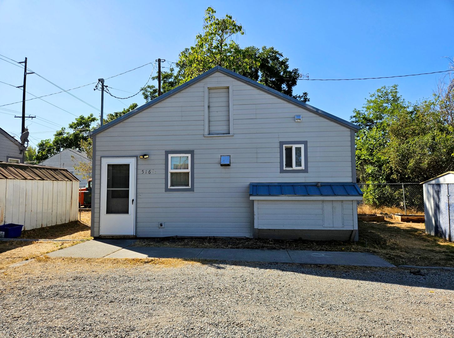 Kennewick House: 516 1/2 W Entiat Ave