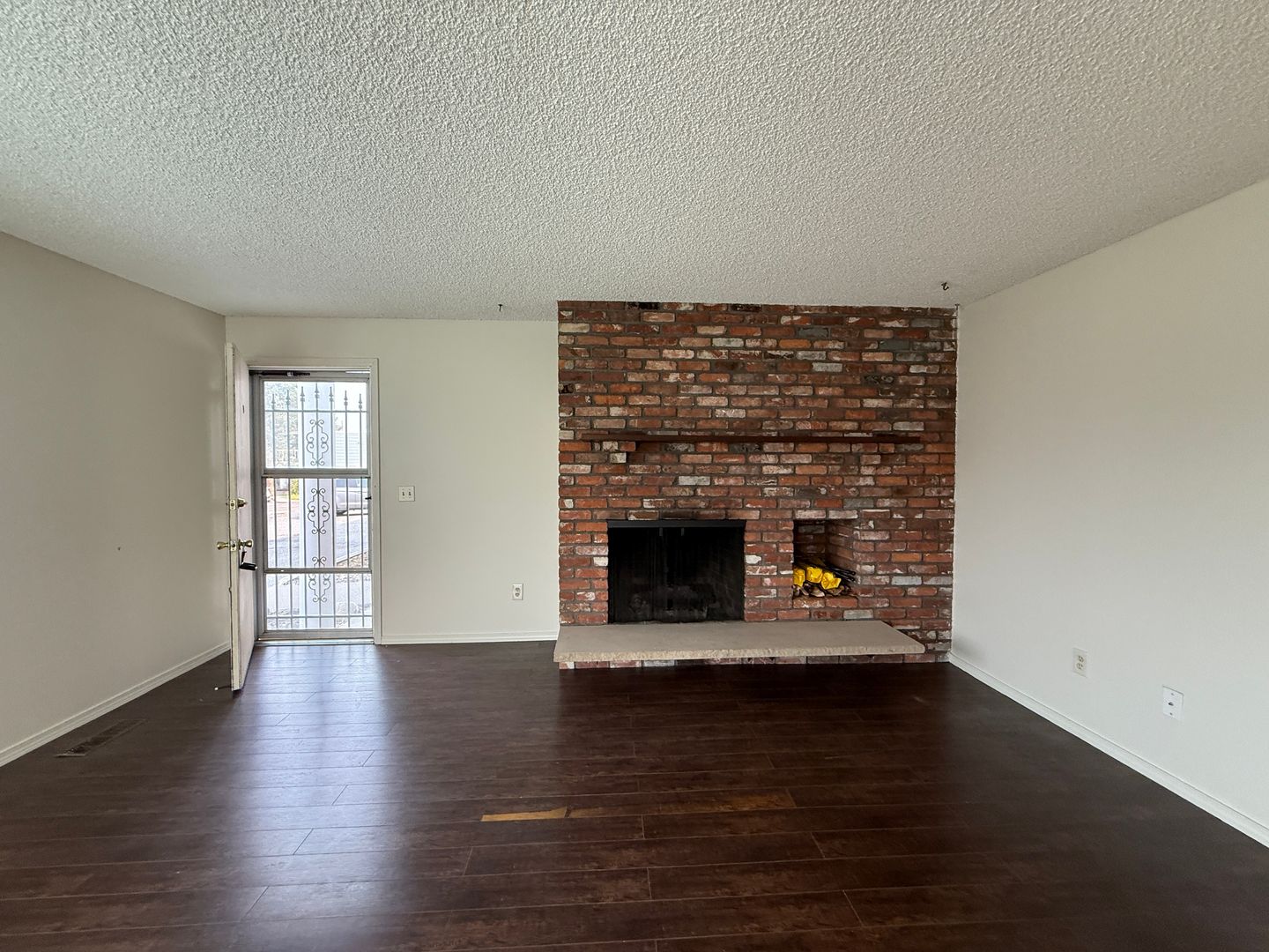 Kennewick Apartment: 3613 W. 16th Pl.