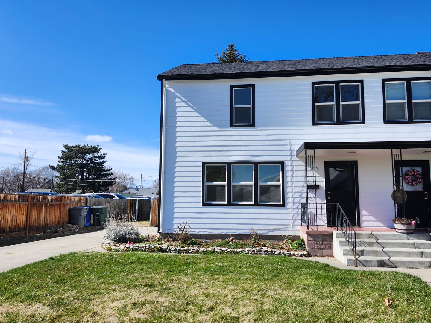 Richland Multiplex: 1115-1117 Long Ave