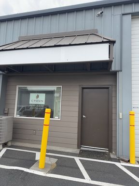 Flex Space Office and Warehouse Combo - 6223 W Deschutes Ave Units #209, #211 – photo 1