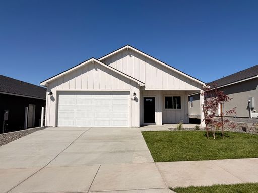 Gorgeous, Brand New 3 bed, 2 ba- South Orchard Location! – photo 1