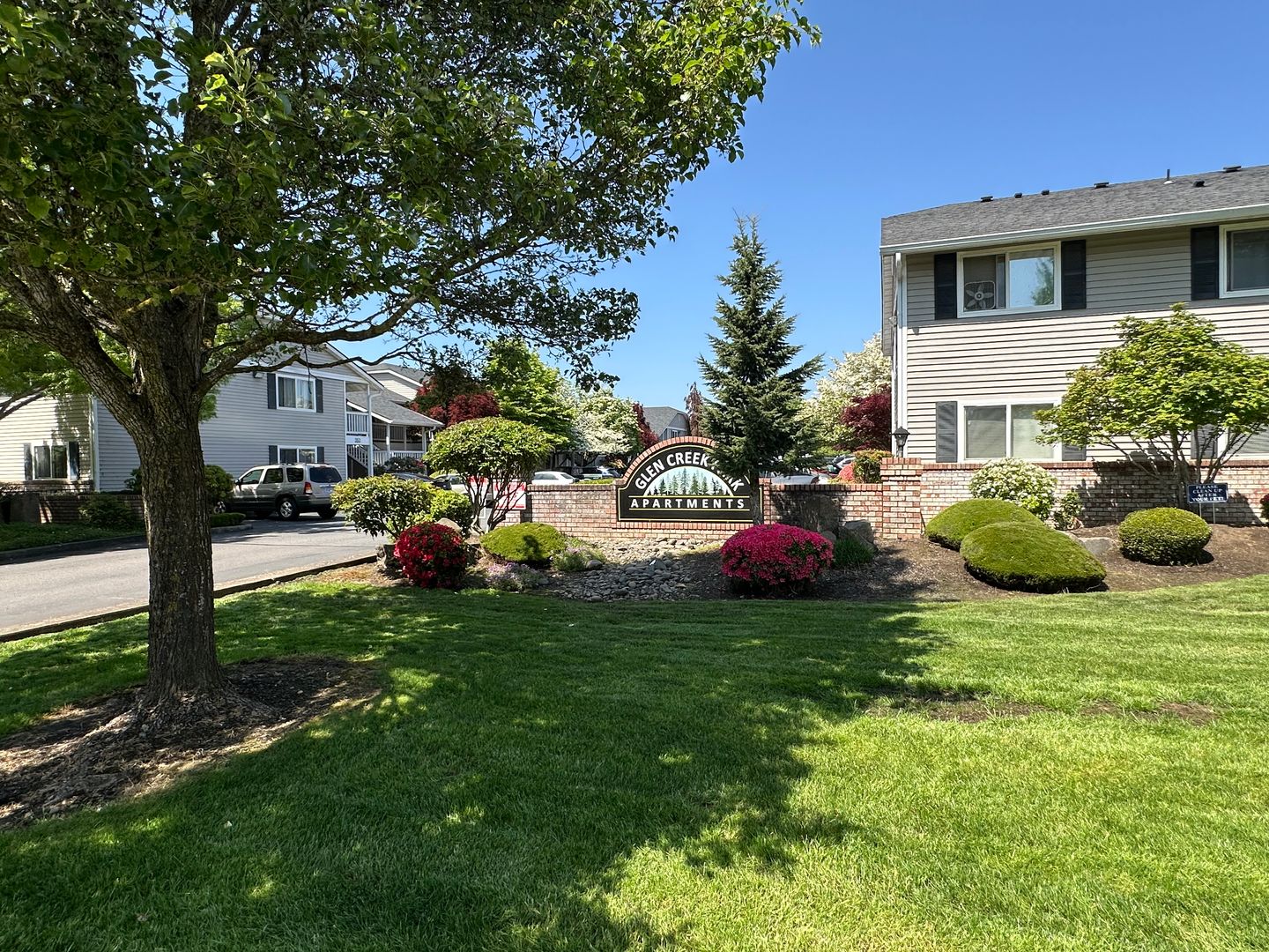 Salem Apartment: 351-359 Glen Creek Rd NW