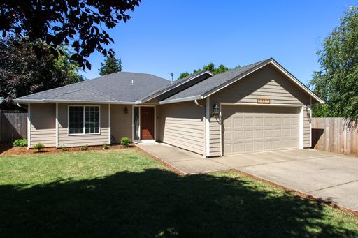 RENT SPECIAL: $500 Off First Full Month's Rent With One Year Lease! ~ Lone Oak 3882 – photo 1