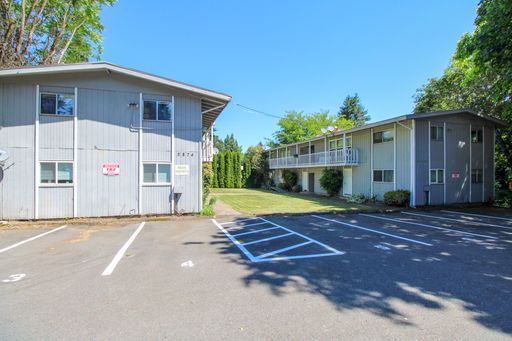 LIMITED TIME RENT SPECIAL FOR THE MONTH OF SEPTEMBER: $500 Off First Two Month's Rent With One Year Lease! ~ 3874 Liberty #08 – photo 1