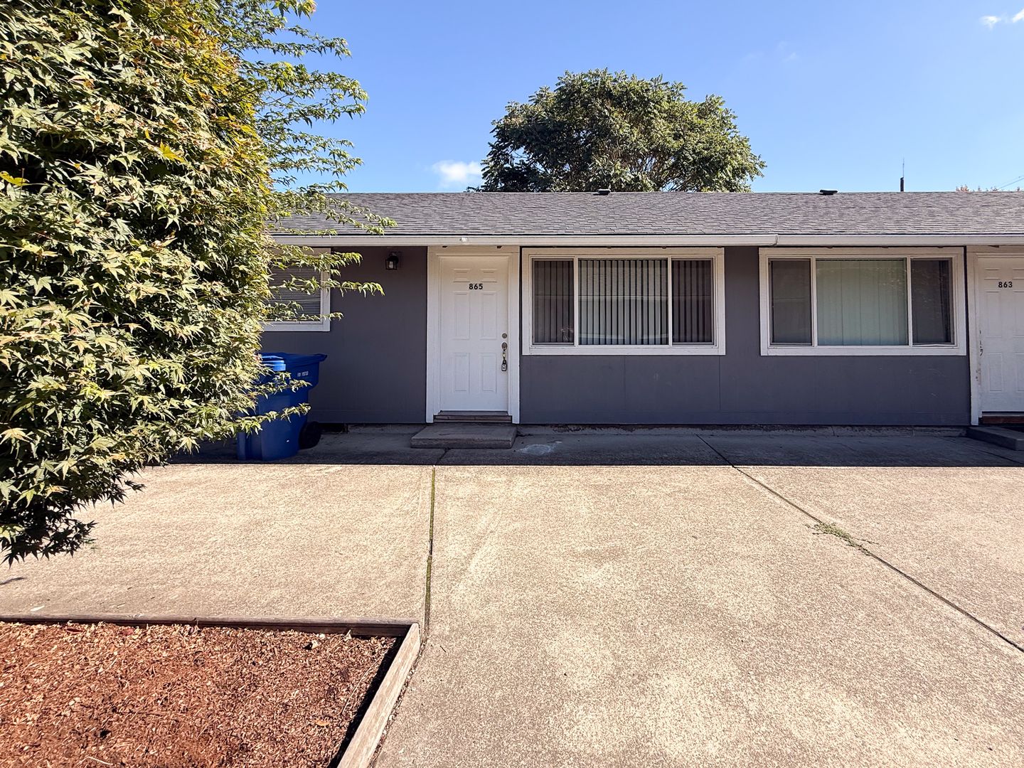 Keizer Apartment: 861 Chemawa Rd N