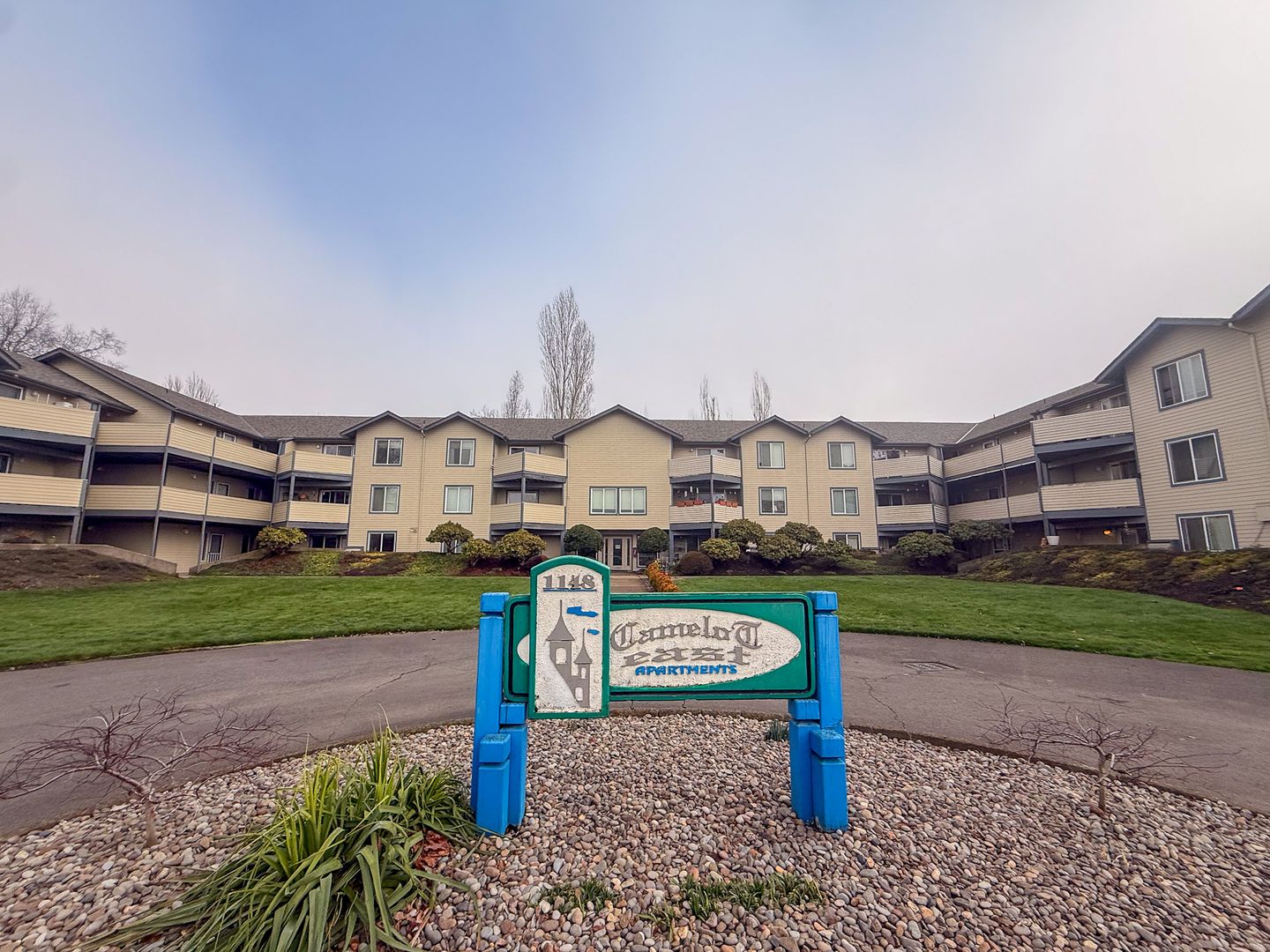 Salem Apartment: 1148 37th Pl NE