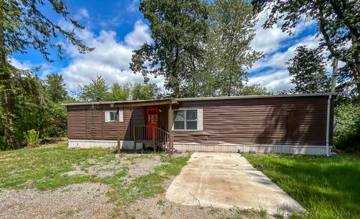 Single Level Home In Aumsville ~ 8798 Holmquist Rd SE