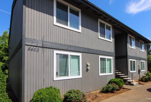 CHOOSE YOUR RENT SPECIAL: First SIX WEEKS FREE Rent With One Year Lease OR 1/2 off Rent for First THREE Full Months With One Year Lease! ~ Silverpine #9 – photo 1