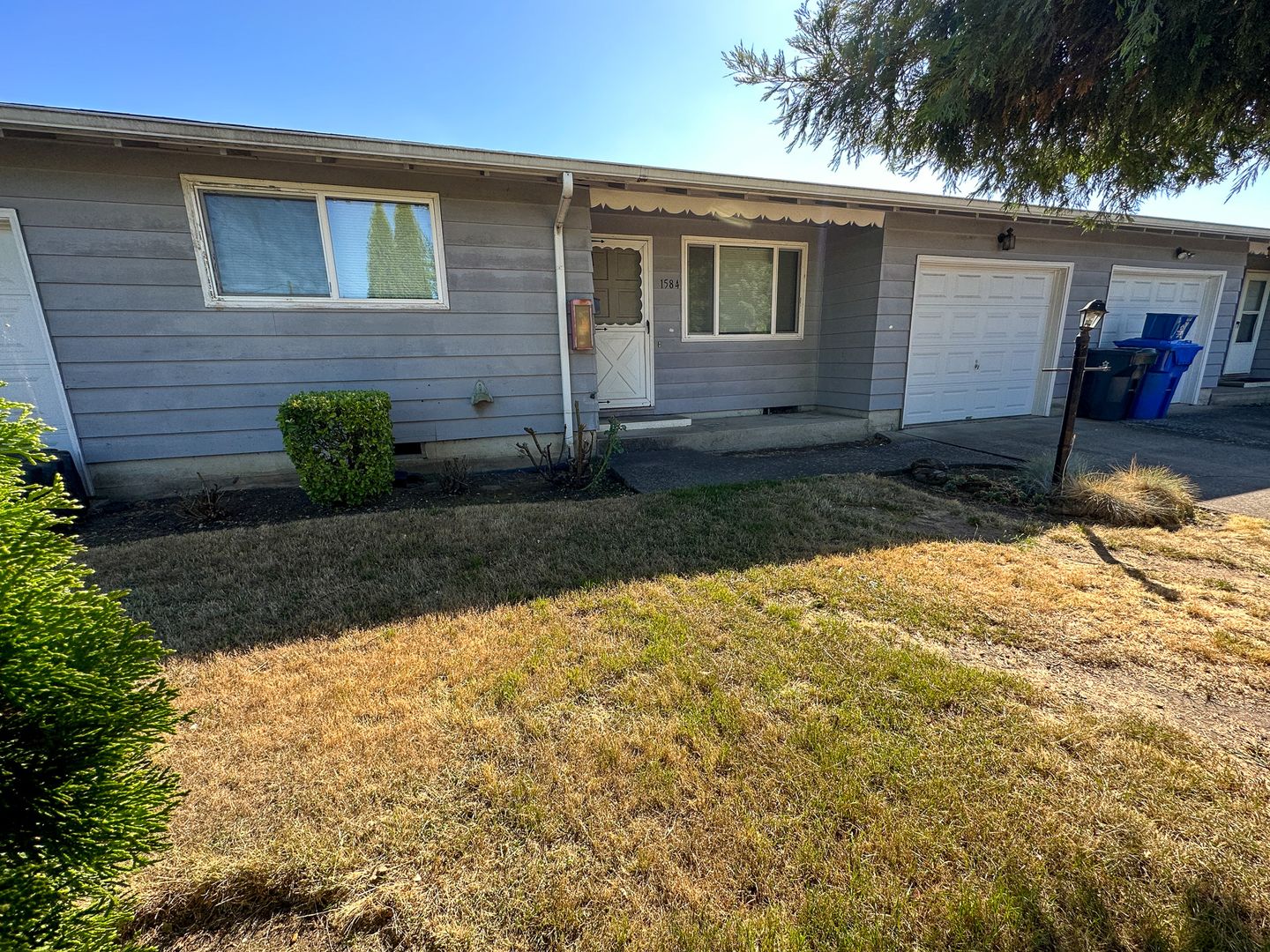 Salem Apartment: 1574-1594 Evergreen Ave NE