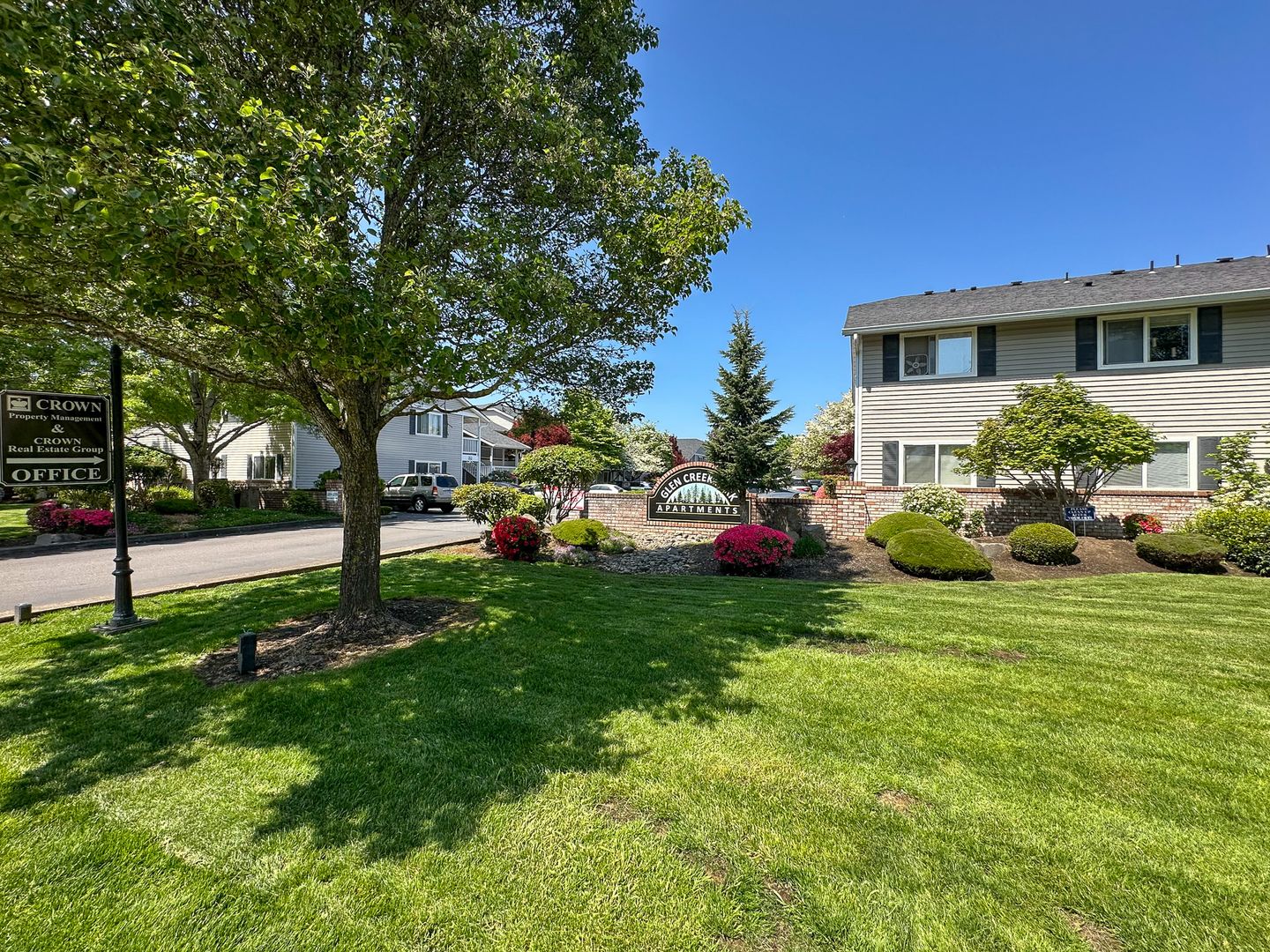 Salem Apartment: 351-359 Glen Creek Rd NW