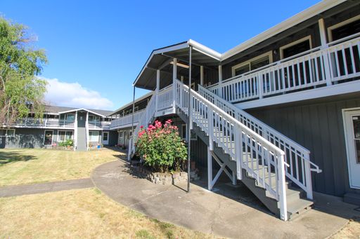 RENT SPECIAL: $750 Off First Full Month's Rent With Six Month Lease! ~ Riverwood 175-12 – photo 1