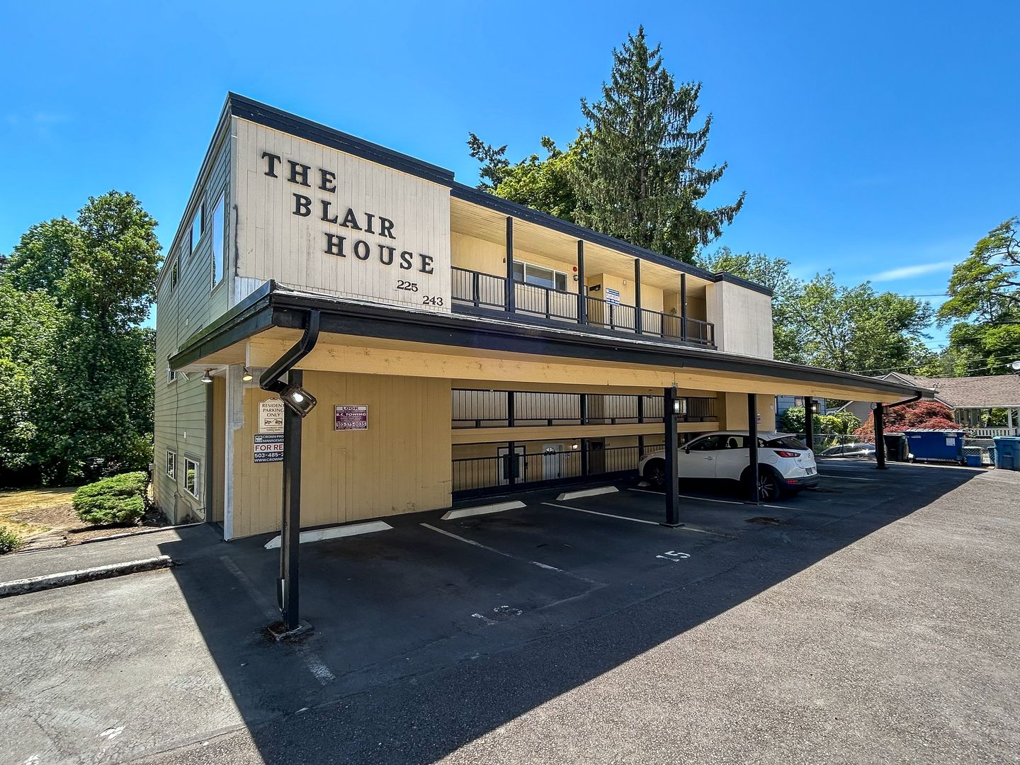 Salem Condo: 227 24th St SE