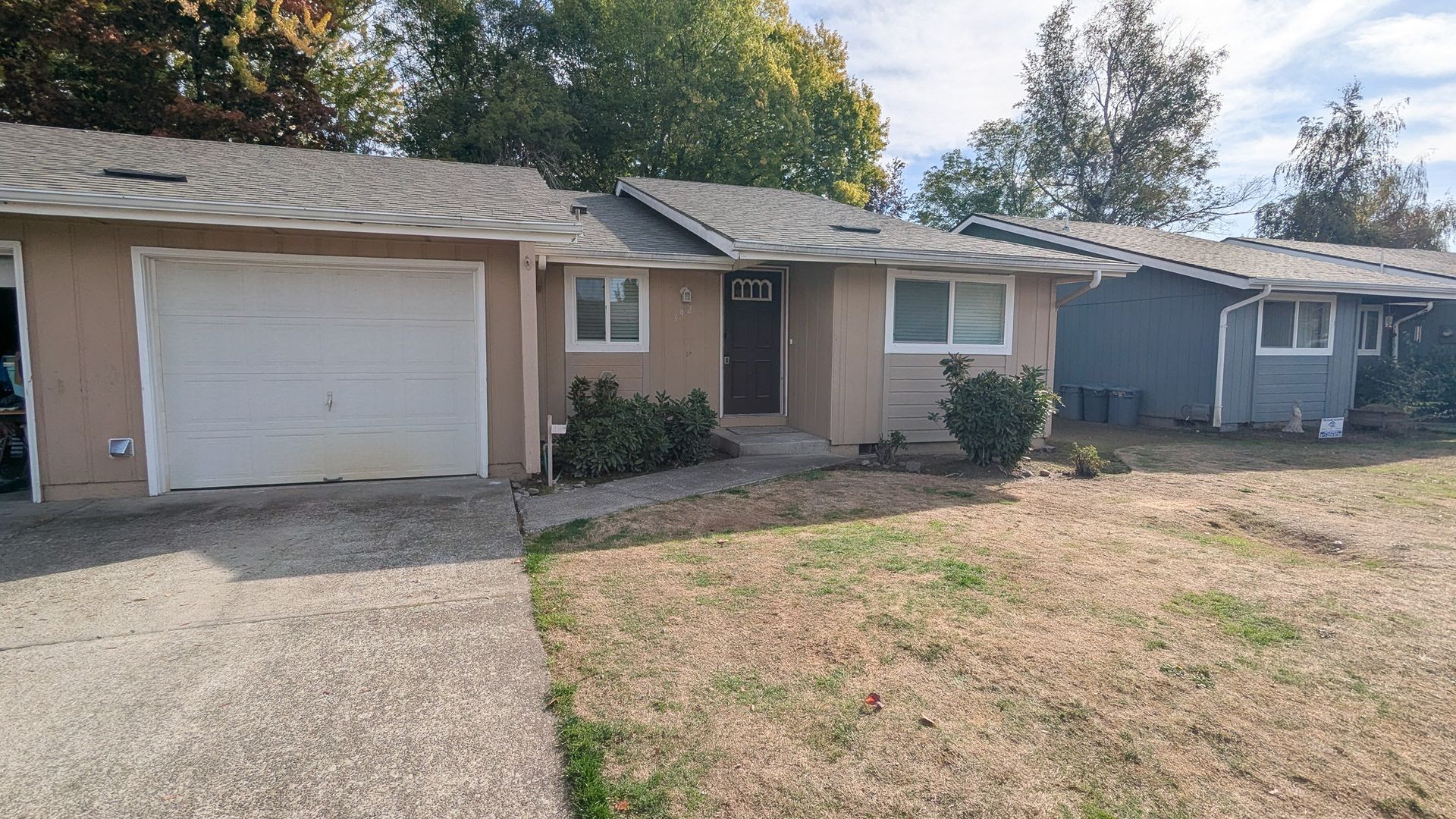 Salem Multiplex: 341-394 Aaron Ct NE