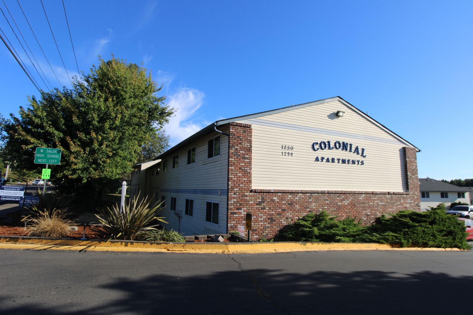 Salem Apartment: 1250 Wallace Rd NW