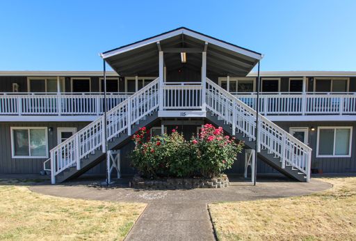 RENT SPECIAL: $750 Off First Full Month's Rent With Six Month Lease! ~ Riverwood 115-11