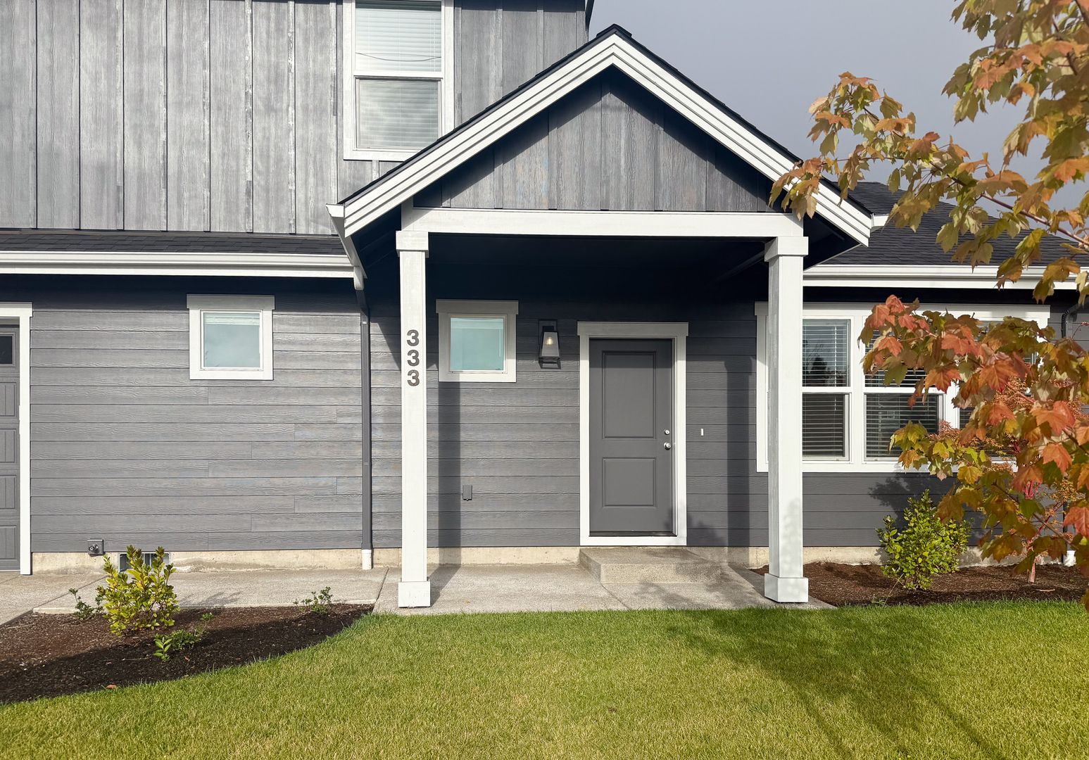 Dallas Apartment: 333-337 SE Fir Villa Rd