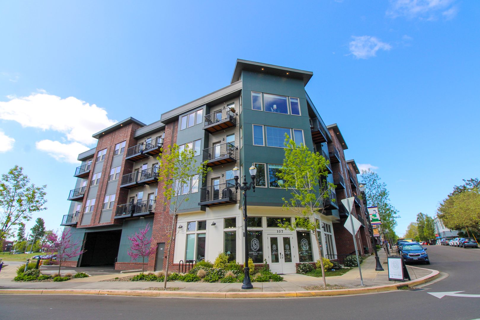 Independence Apartment: 75 C St