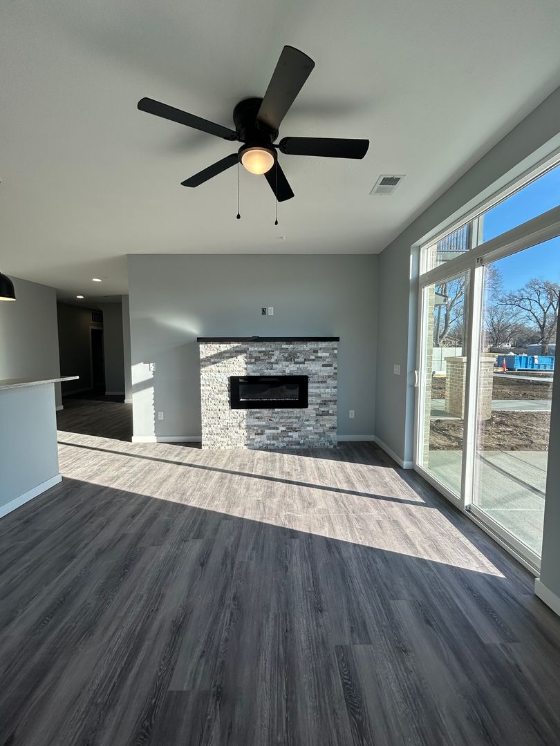 Ashland Apartment: 2724 Silver St.