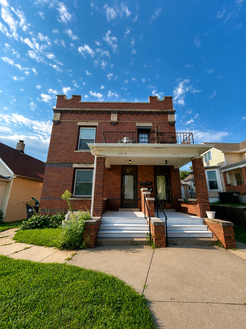 Omaha House: 2419 Poppleton Ave.