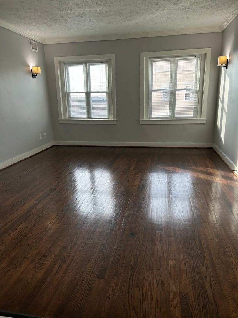 Omaha Apartment: 3918 Cass St.