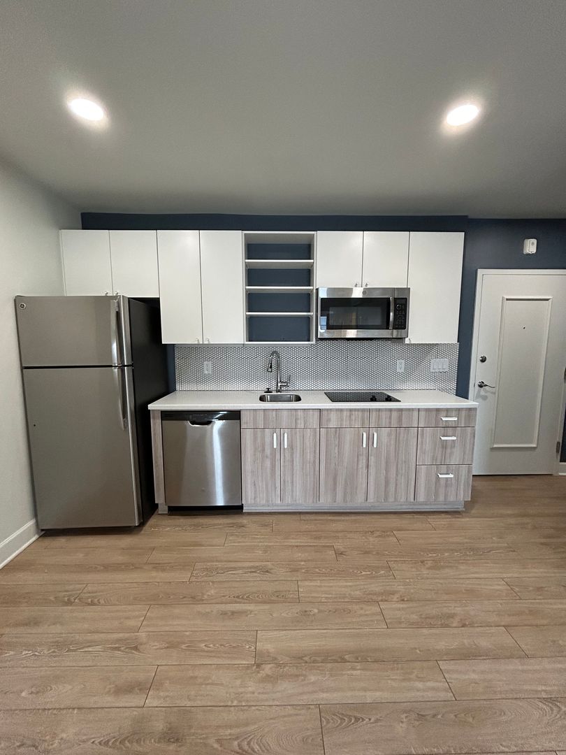 Omaha Apartment: 1760 Jackson St.