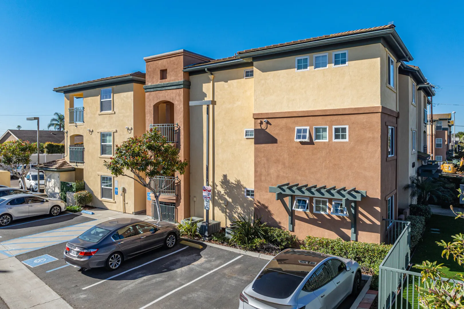 San Diego Apartment: 4890 Diane Ave