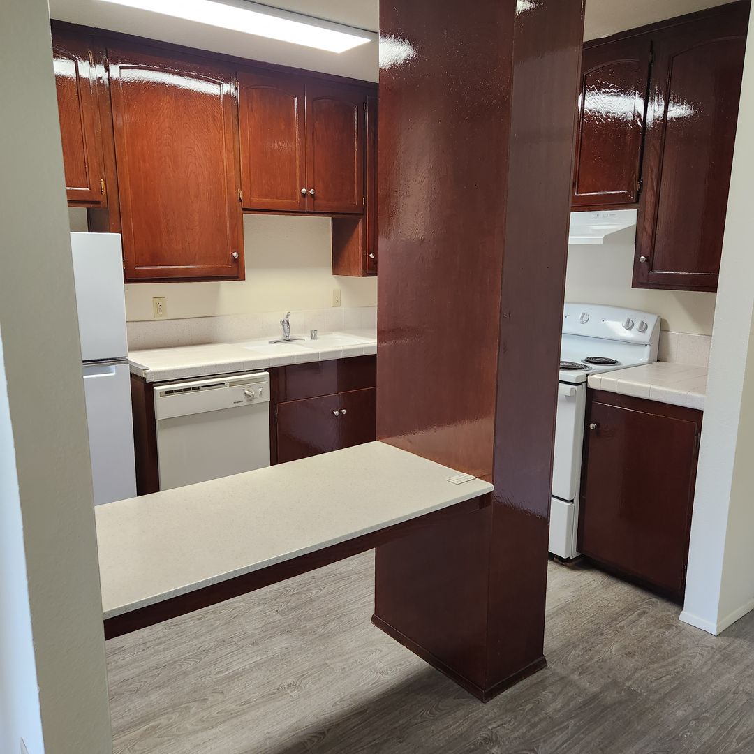 San Diego Apartment: 6778 Beadnell Way